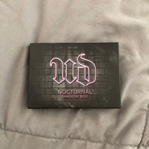 Urban decay eyeshadow palette